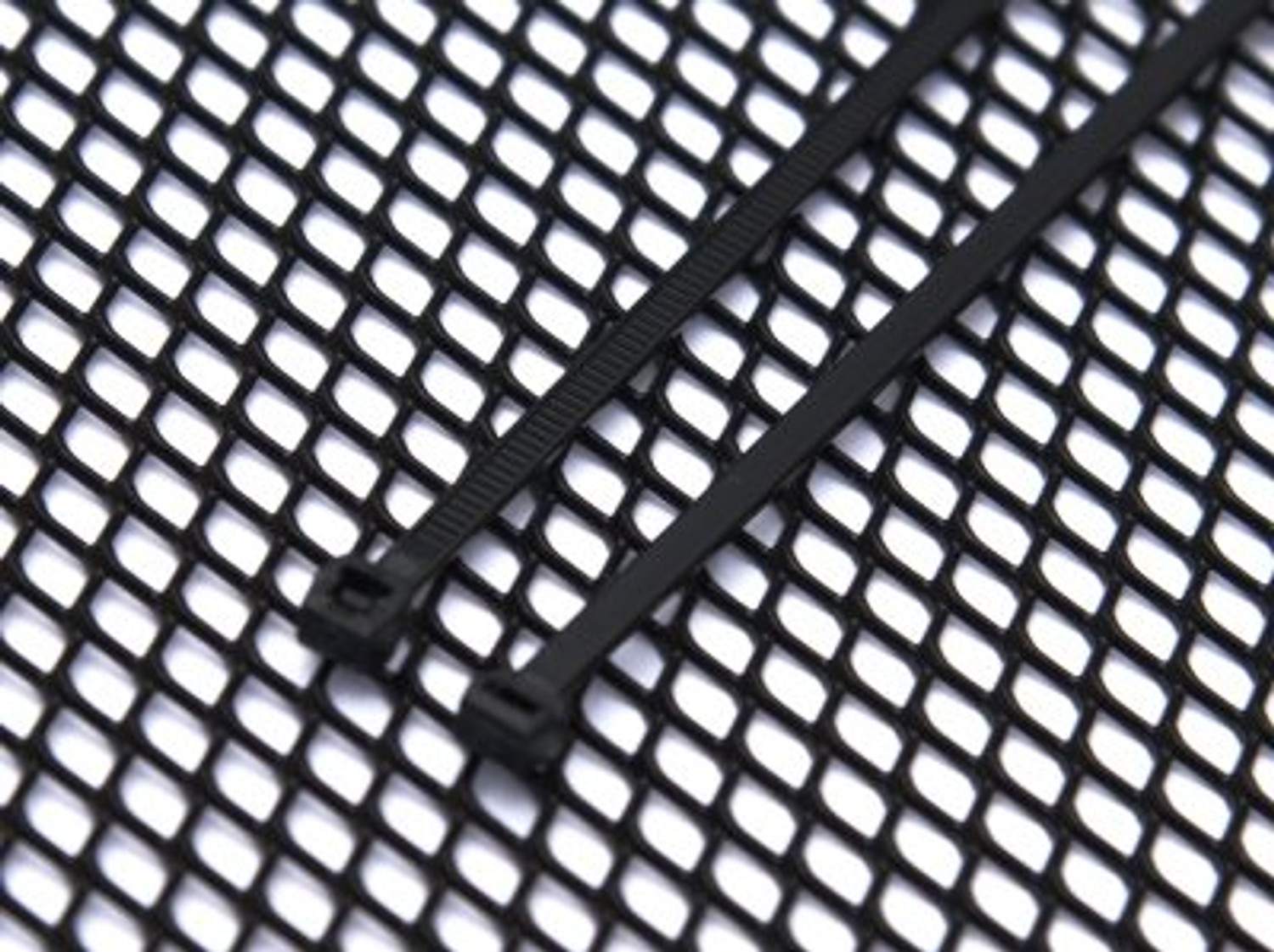 R&G Racing Universal Radiator Guard Mesh (12" x 16") R&G Racing Universal Radiator Guard Mesh (12" x 16")
